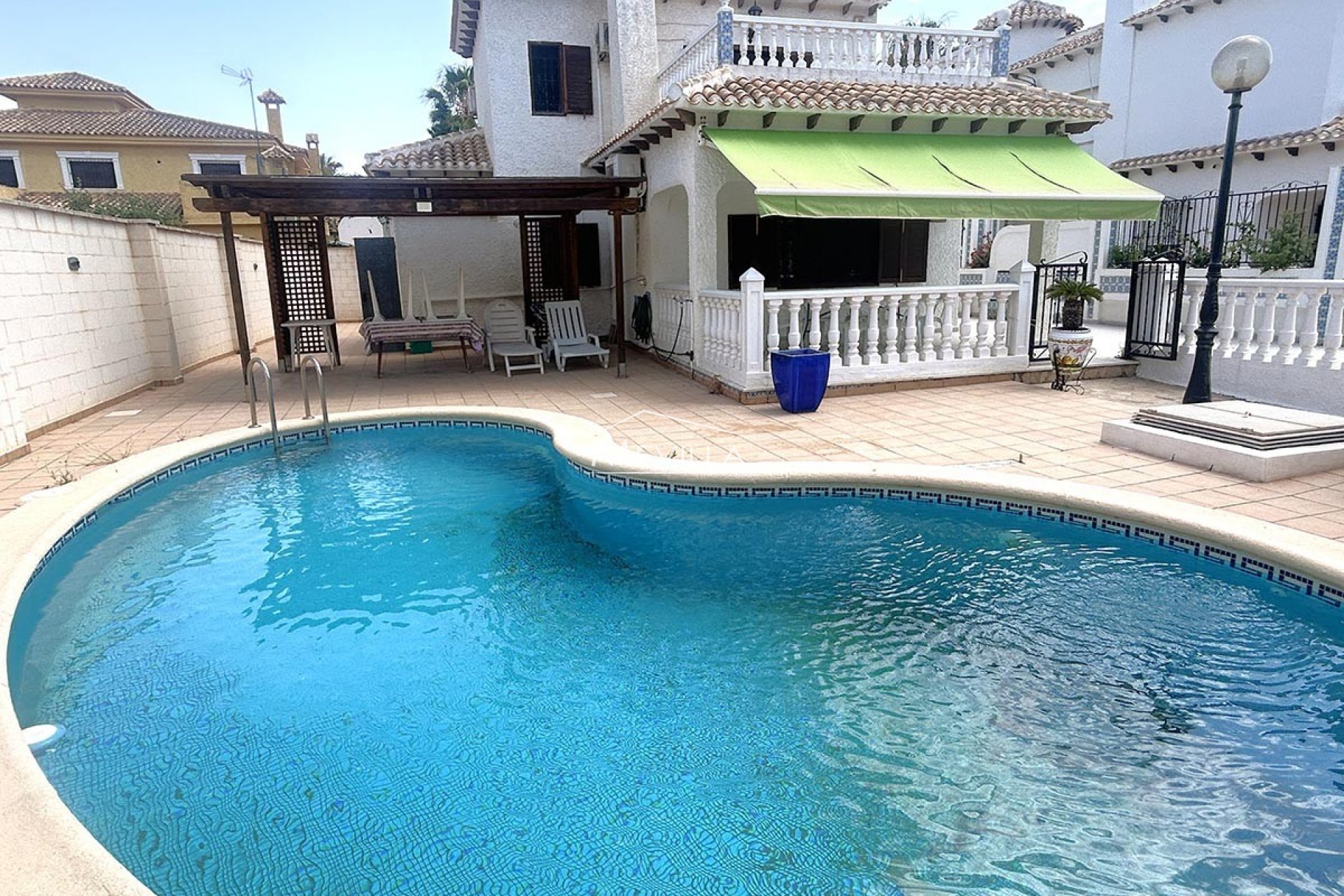 Reventes - Villa - Orihuela Costa - La Zenia