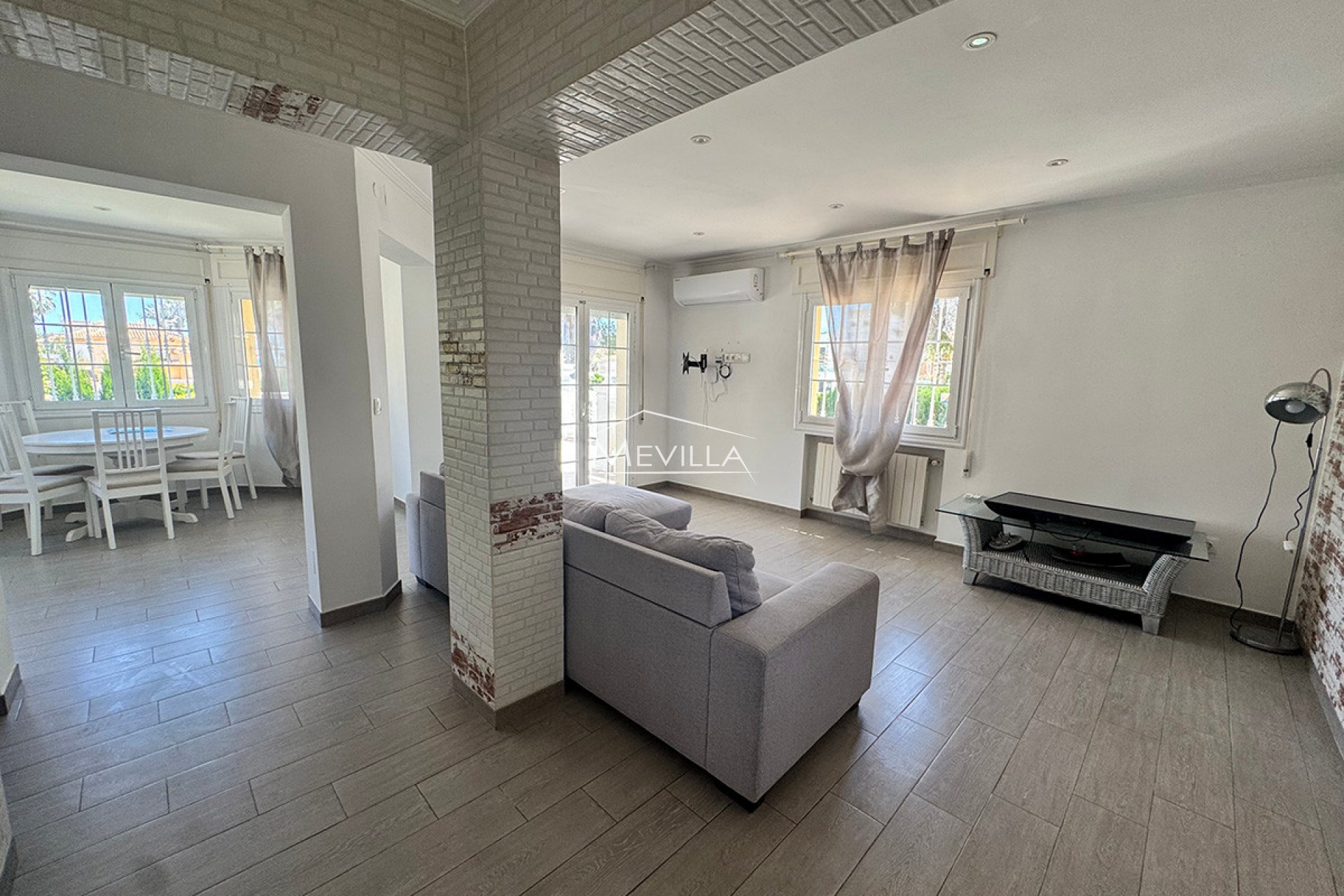 Reventes - Villa - Orihuela Costa - La Zenia