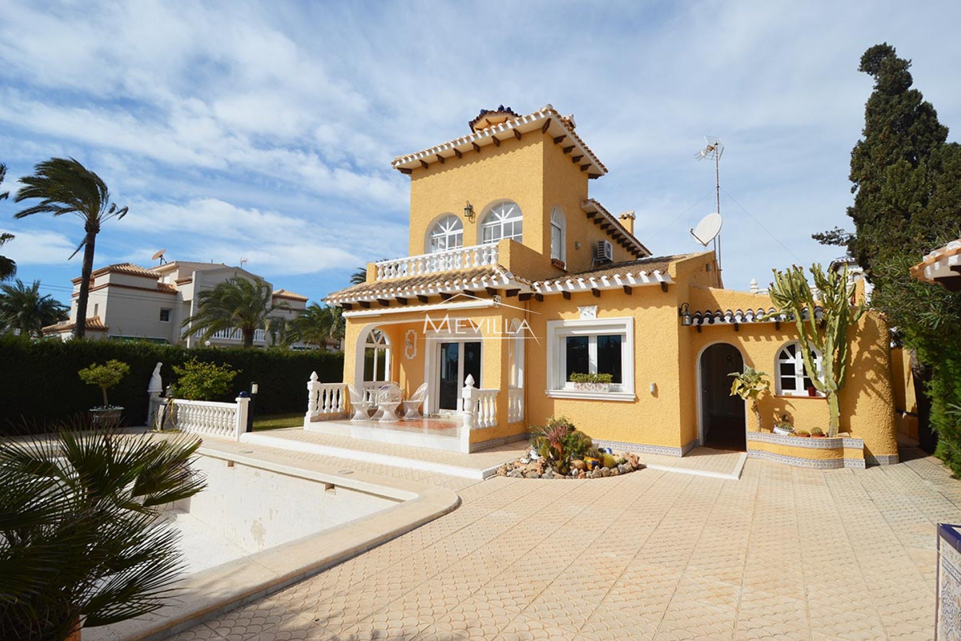 Reventes - Villa - Orihuela Costa - Playa Flamenca