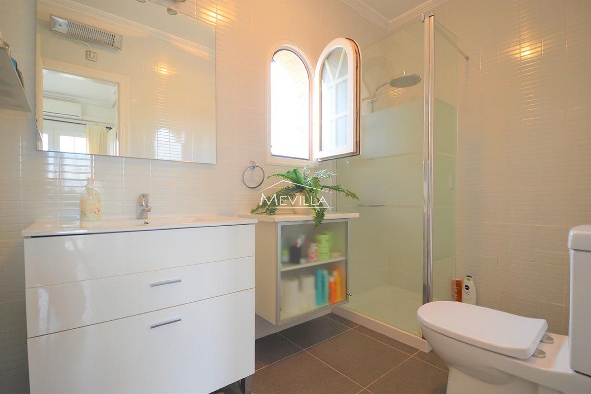 Reventes - Villa - Orihuela Costa - Playa Flamenca