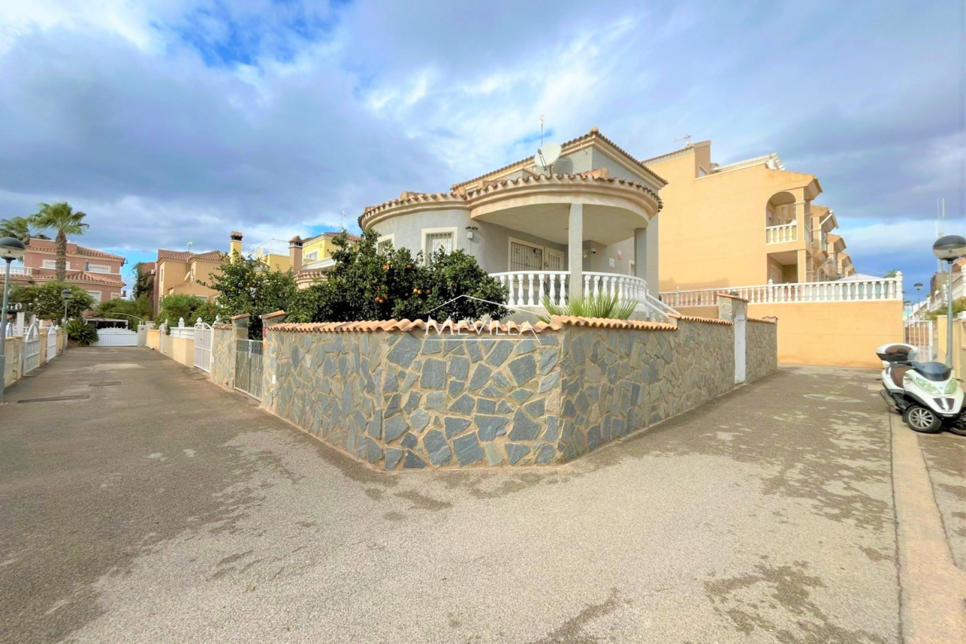 Reventes - Villa - Orihuela Costa - Playa Flamenca