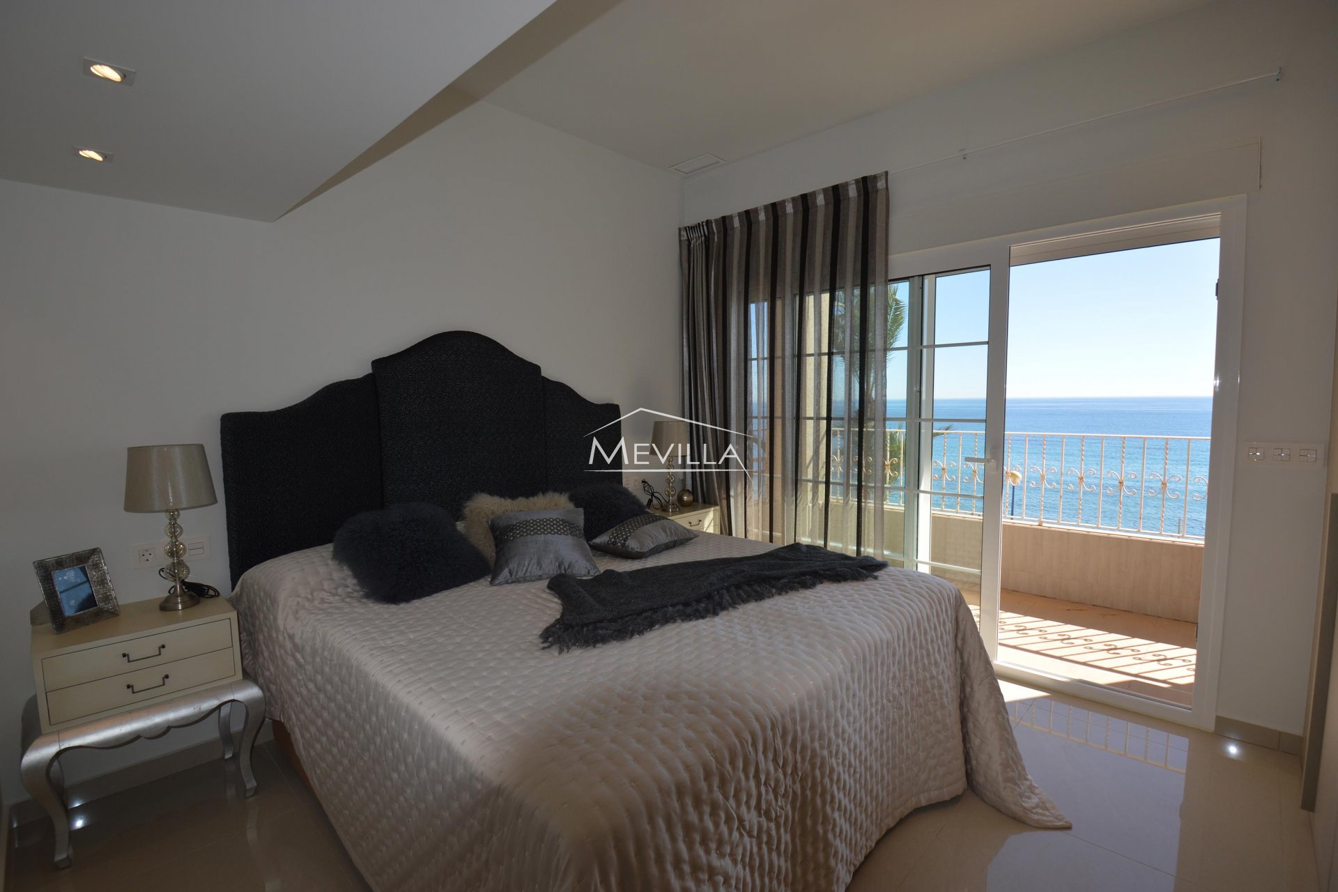 Reventes - Villa - Orihuela Costa - Punta Prima