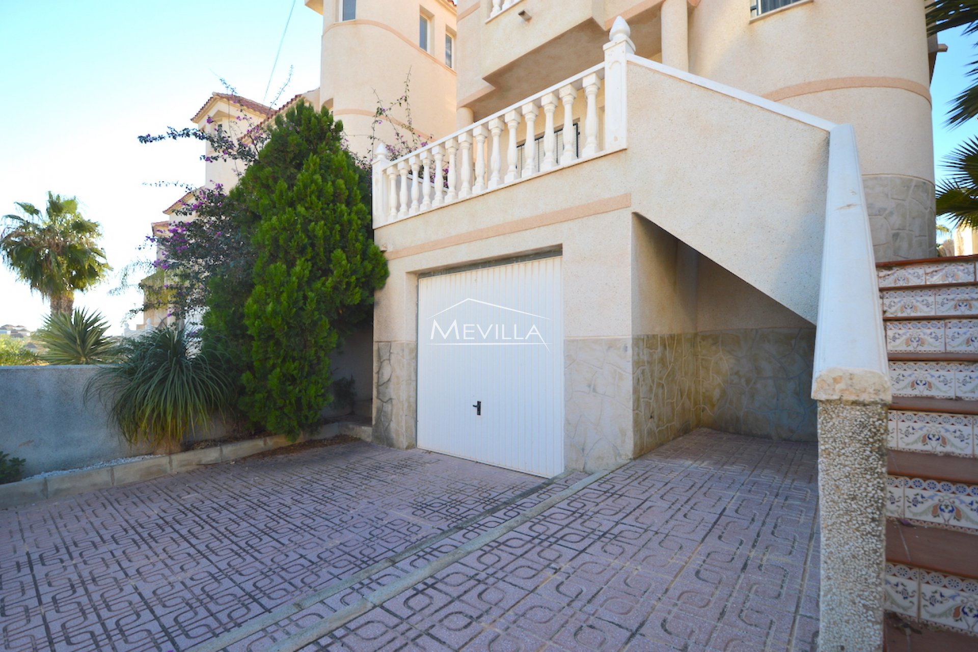 Reventes - Villa - Orihuela Costa - Villamartin