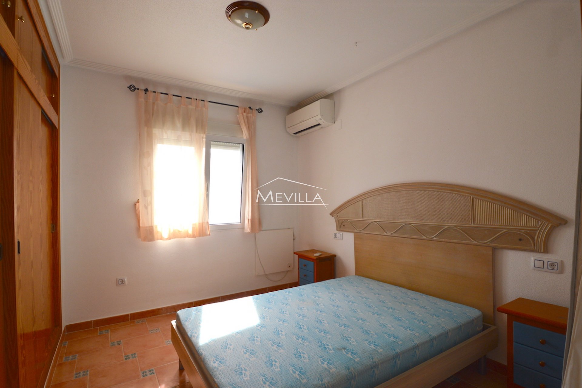 Reventes - Villa - Orihuela Costa - Villamartin