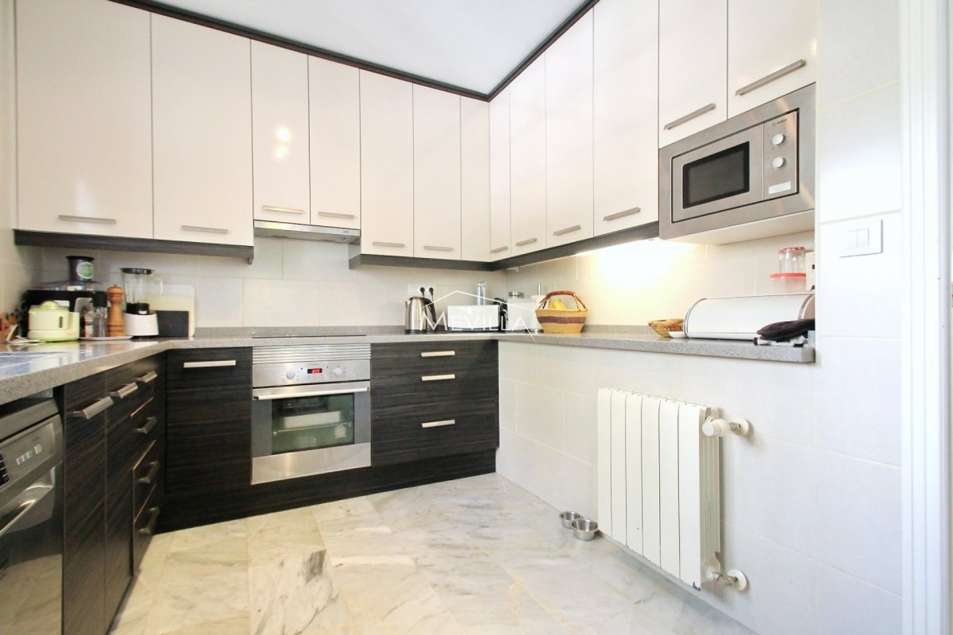 Reventes - Villa - Orihuela Costa - Villamartin