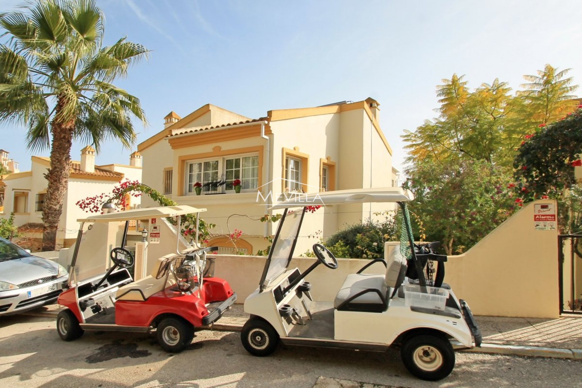 Reventes - Villa - Orihuela Costa - Villamartin