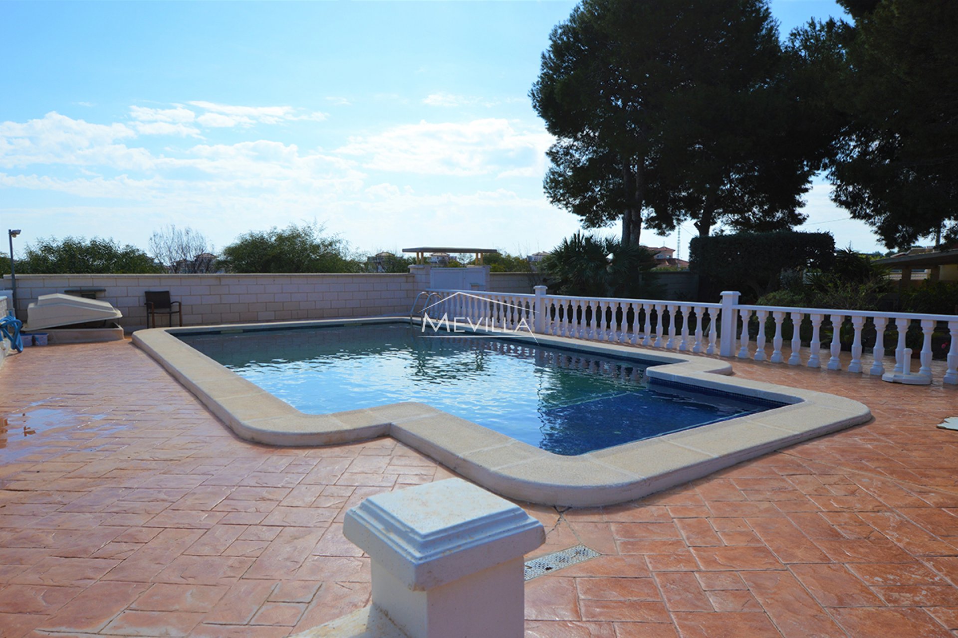 Reventes - Villa - Orihuela Costa - Villamartin