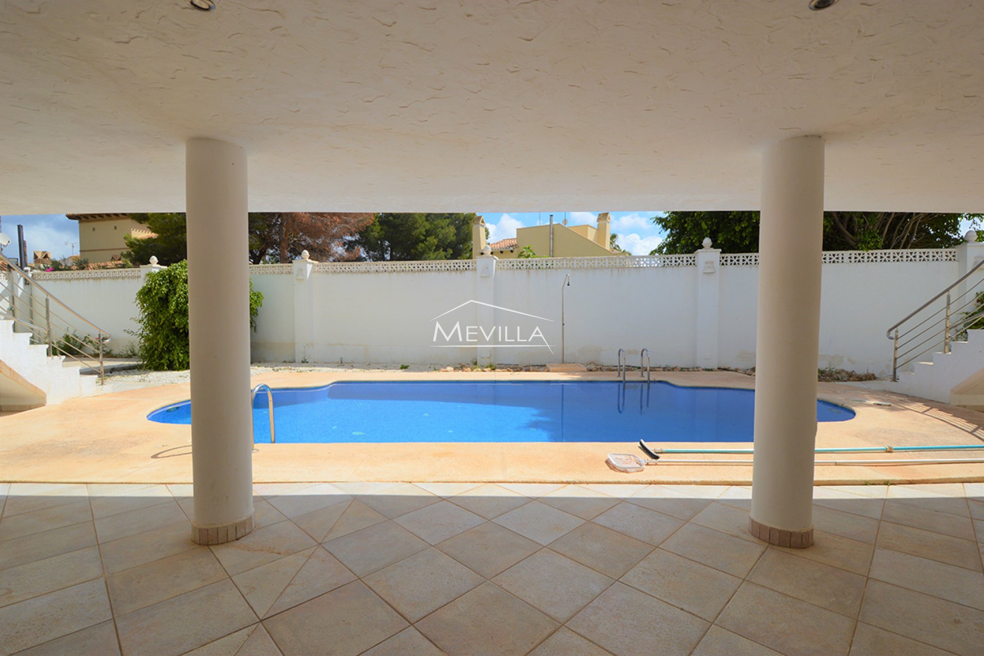Reventes - Villa - Orihuela Costa - Villamartin