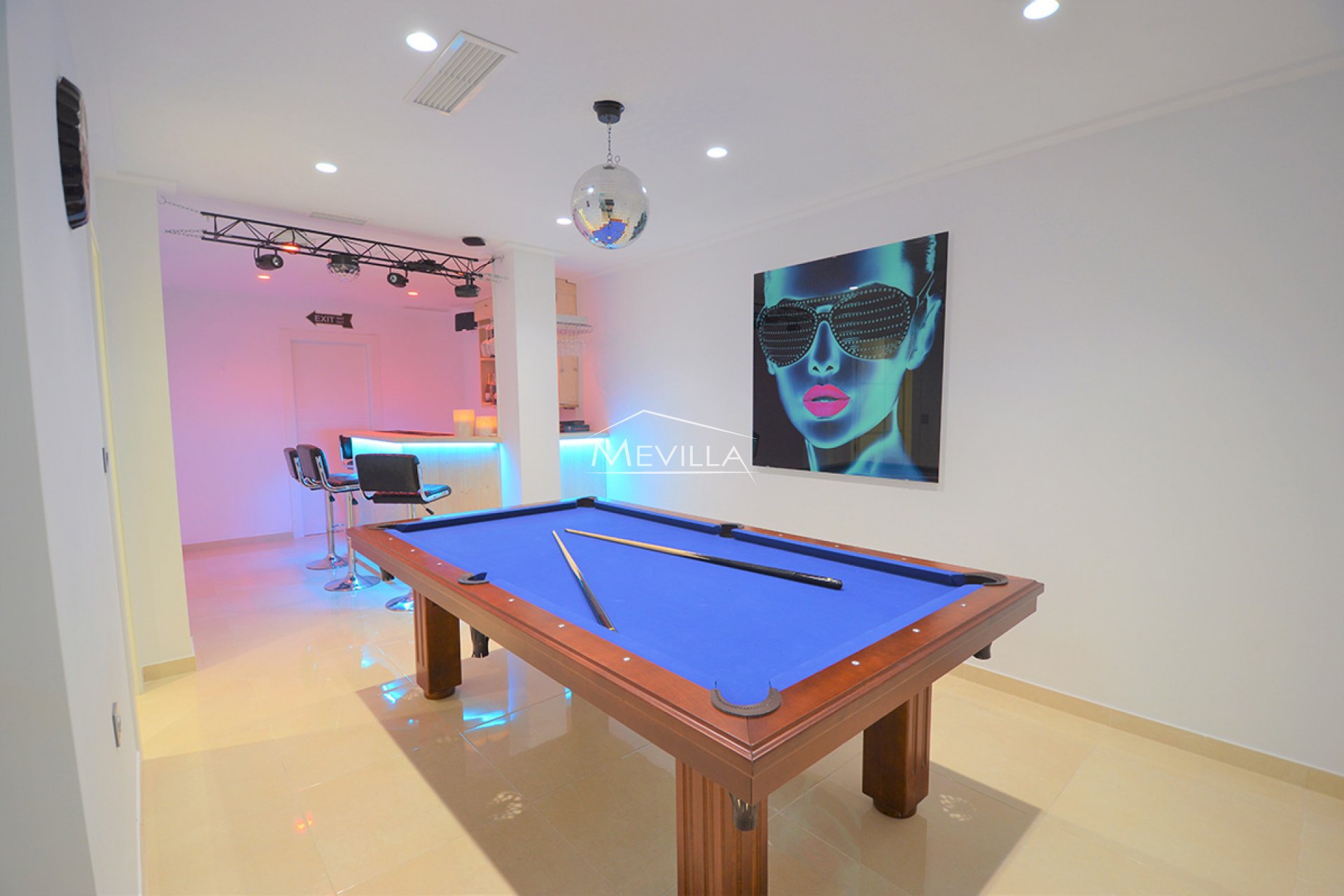 Reventes - Villa - Orihuela Costa - Villamartin