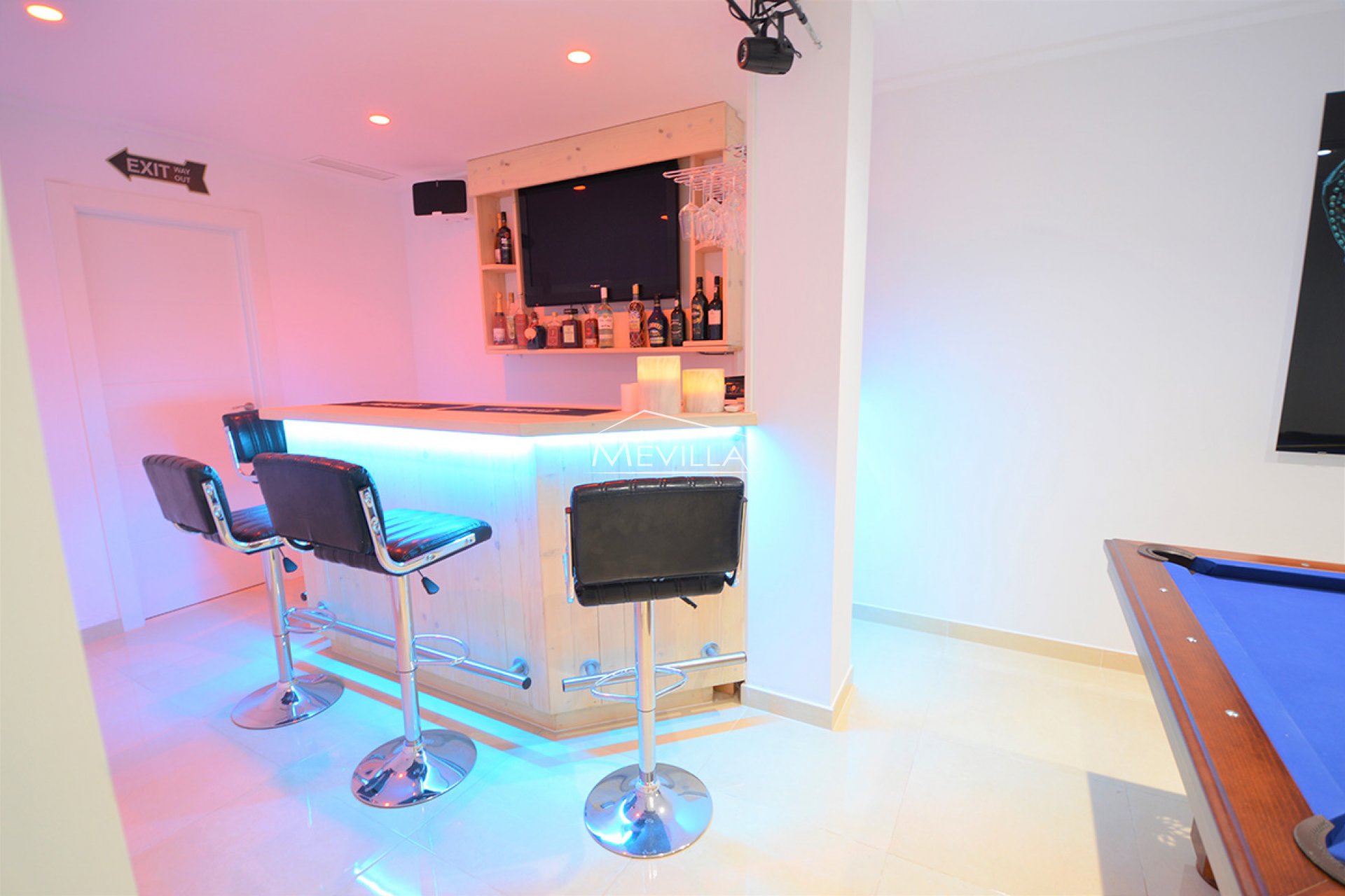 Reventes - Villa - Orihuela Costa - Villamartin