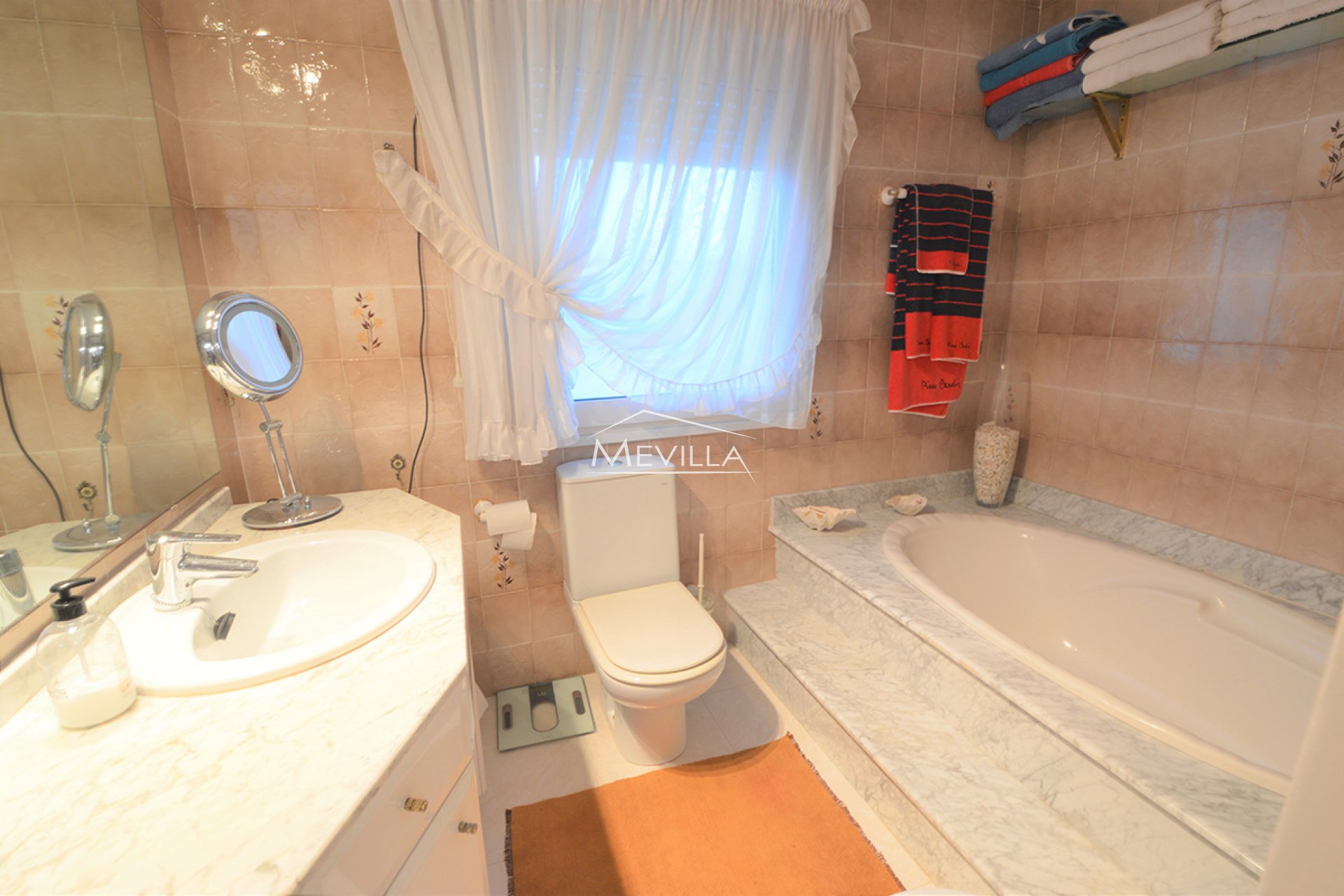 Reventes - Villa - Orihuela Costa - Villamartin