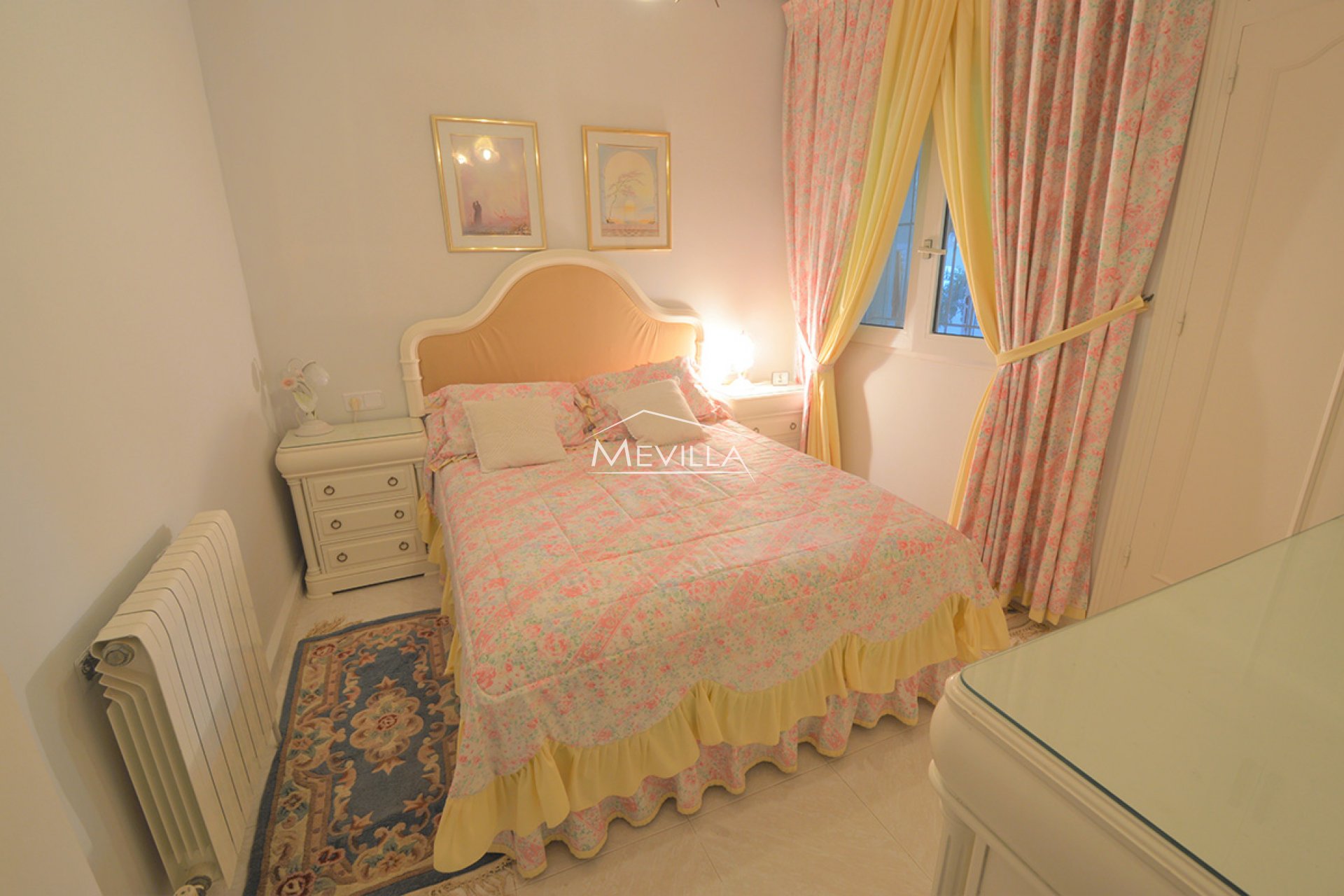 Reventes - Villa - Orihuela Costa - Villamartin