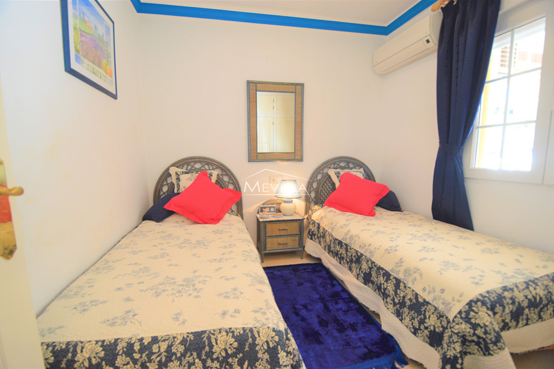 Reventes - Villa - Orihuela Costa - Villamartin