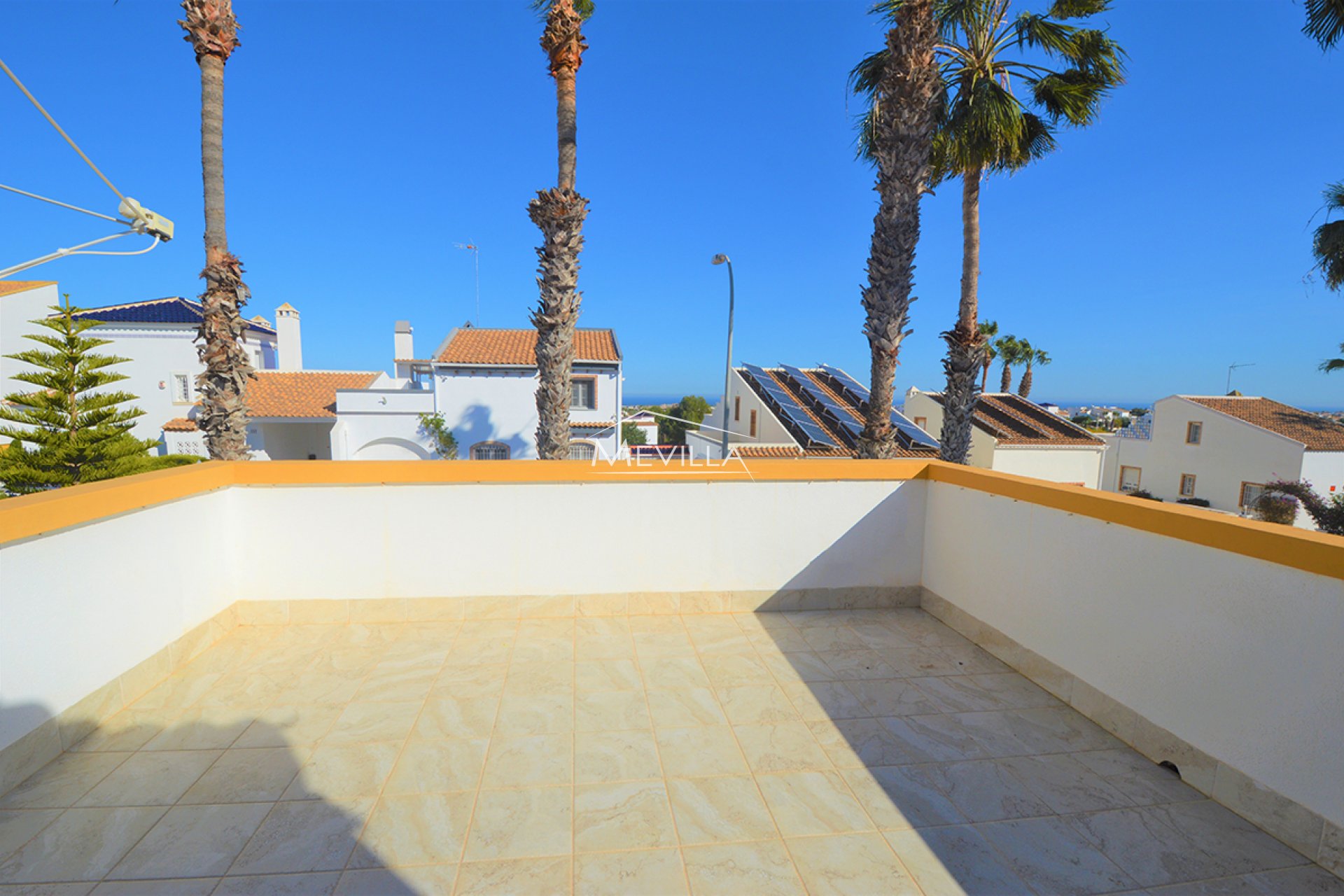 Reventes - Villa - Orihuela Costa - Villamartin