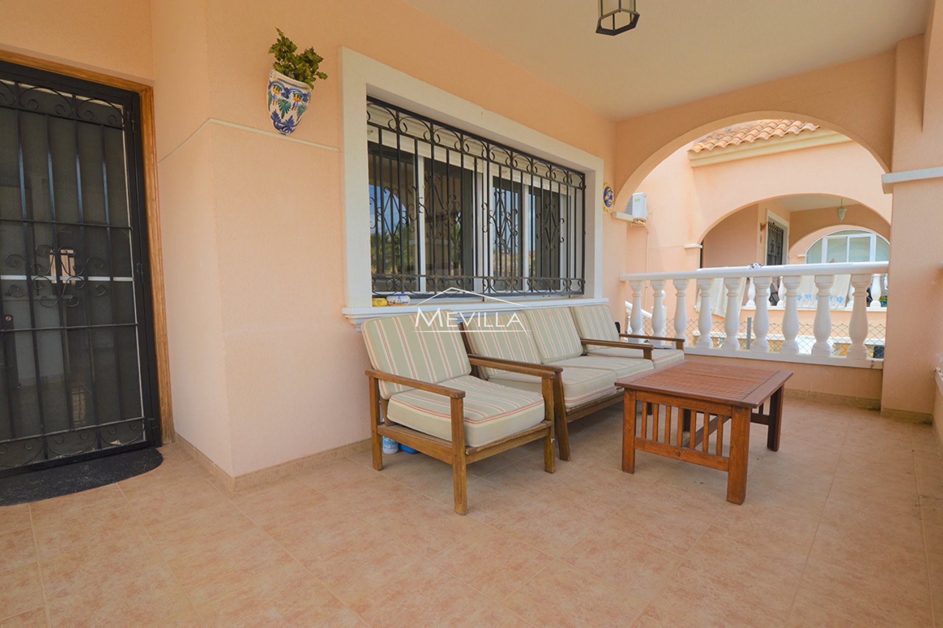 Reventes - Villa - Orihuela Costa - Villamartin