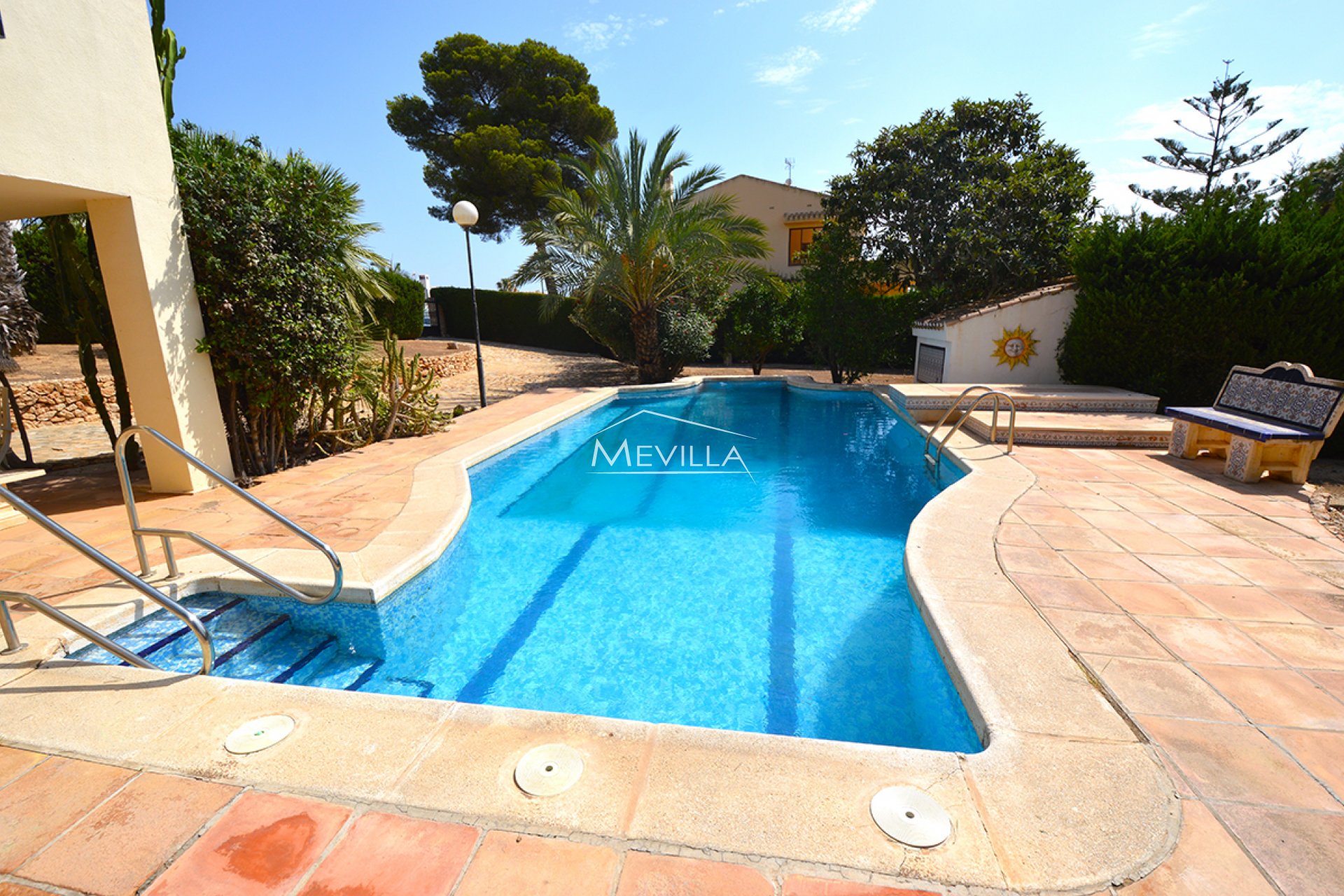 Reventes - Villa - Orihuela Costa - Villamartin