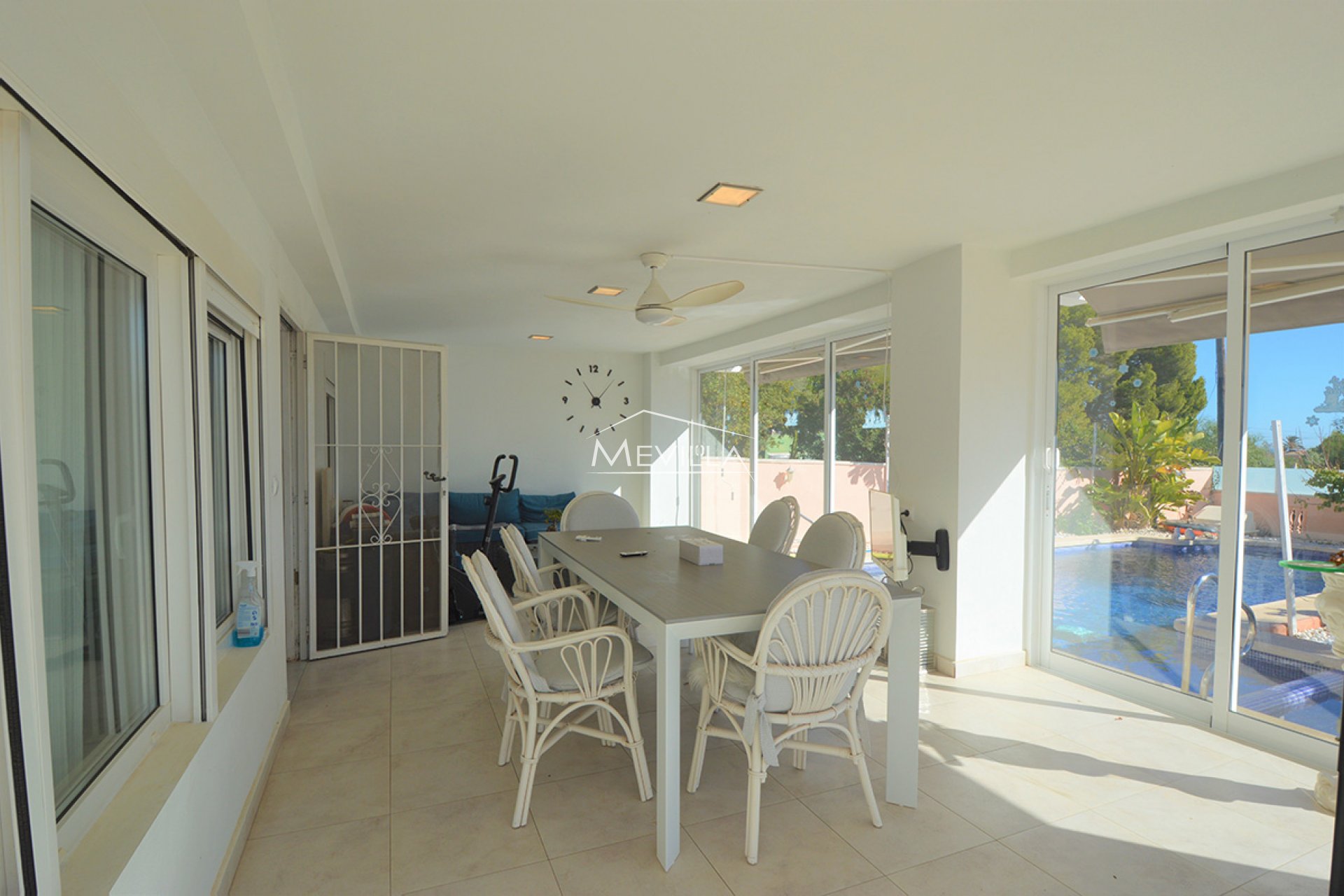 Reventes - Villa - Orihuela Costa - Villamartin