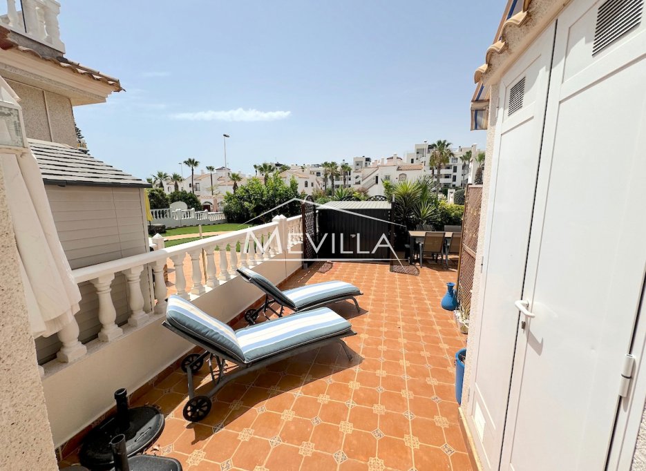 Reventes - Villa - Orihuela Costa - Villamartin