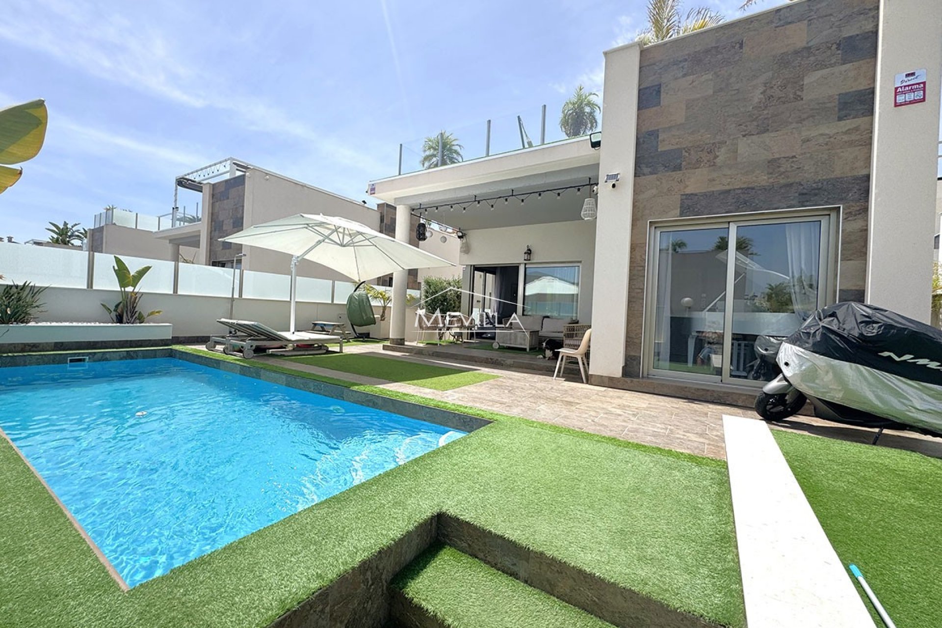 Reventes - Villa - Orihuela Costa - Villamartin