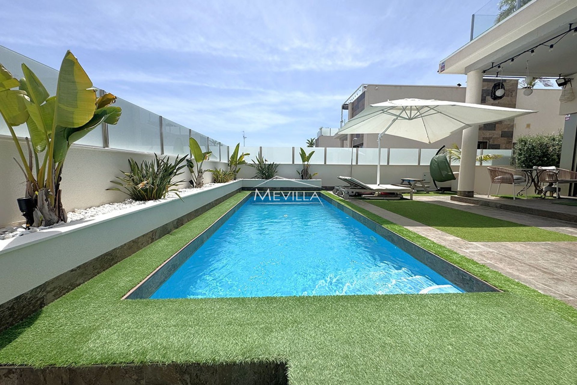 Reventes - Villa - Orihuela Costa - Villamartin