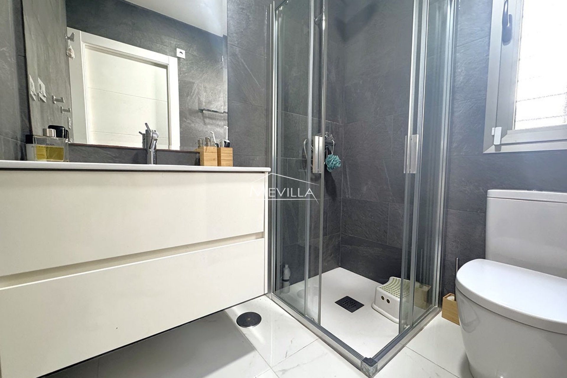 Reventes - Villa - Orihuela Costa - Villamartin