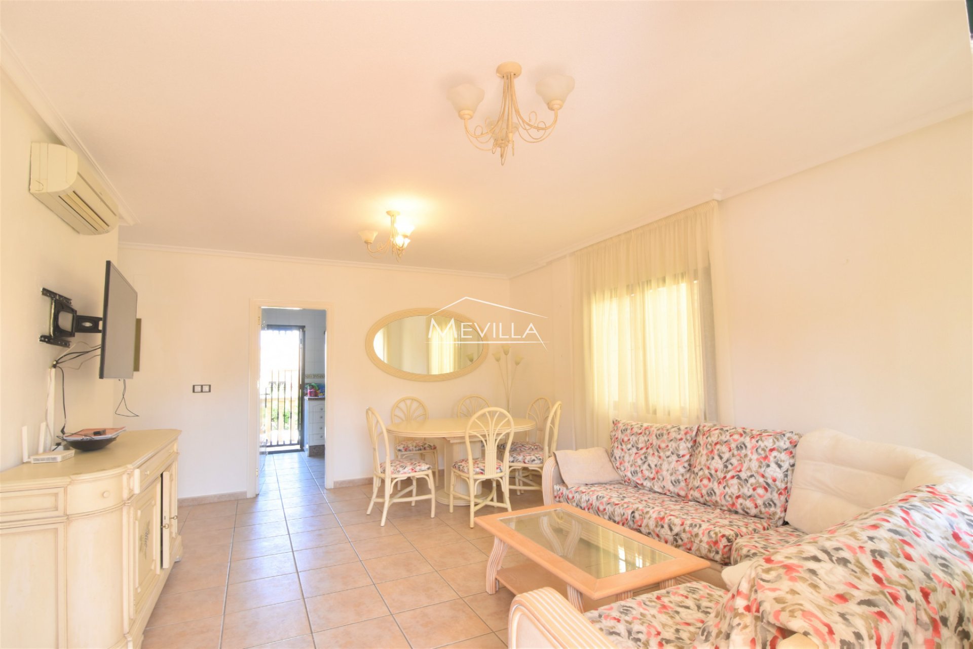Reventes - Villa - Orihuela Costa - Villamartin
