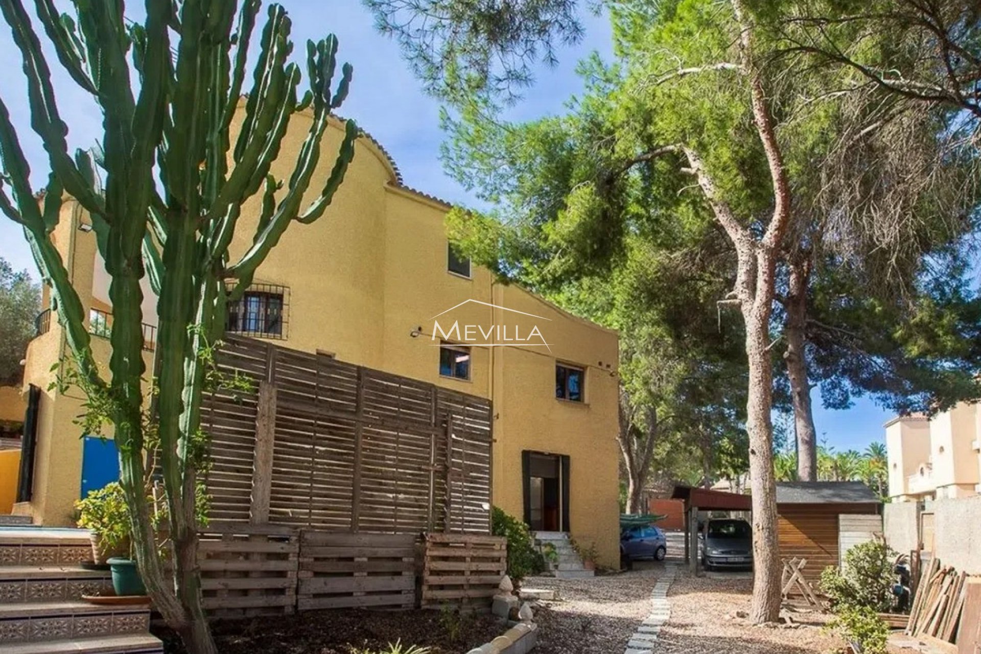 Reventes - Villa - Orihuela Costa - Villamartin