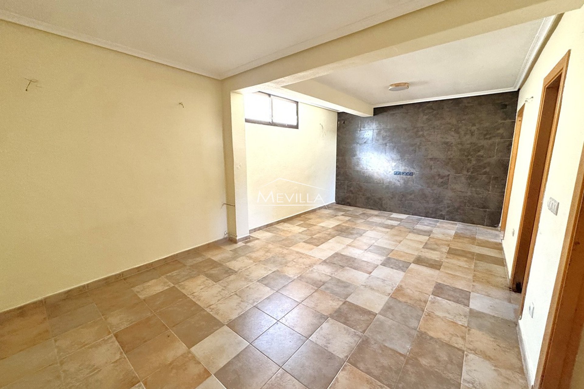 Reventes - Villa - Orihuela Costa - Villamartin