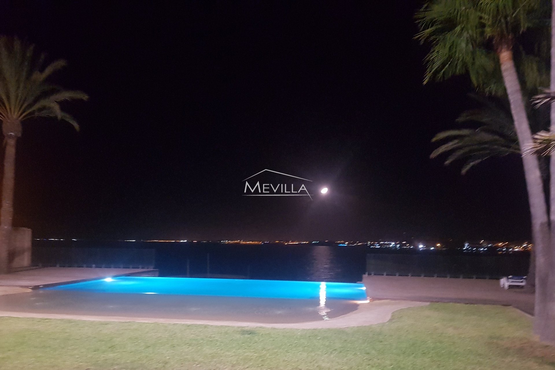 Salg (Resales) - Villa - Orihuela Costa - Cabo Roig