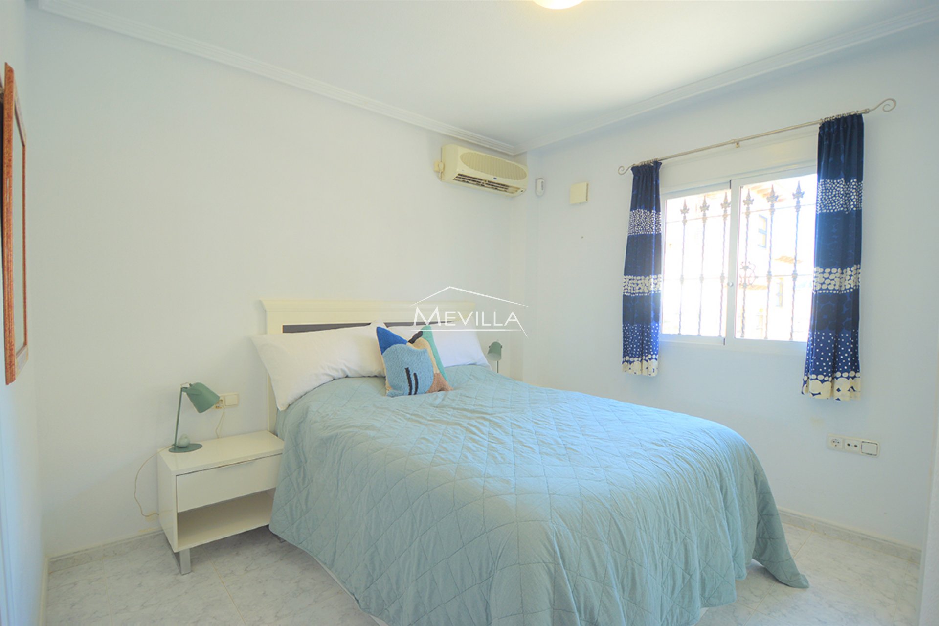 Salg (Resales) - Villa - Orihuela Costa - Cabo Roig