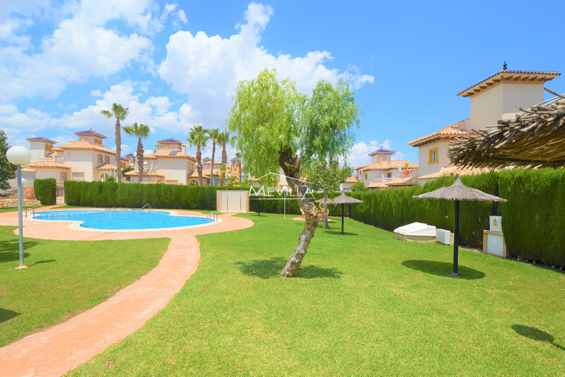 Salg (Resales) - Villa - Orihuela Costa - Cabo Roig