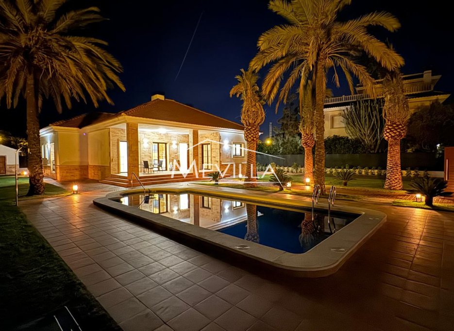 Salg (Resales) - Villa - Orihuela Costa - Cabo Roig