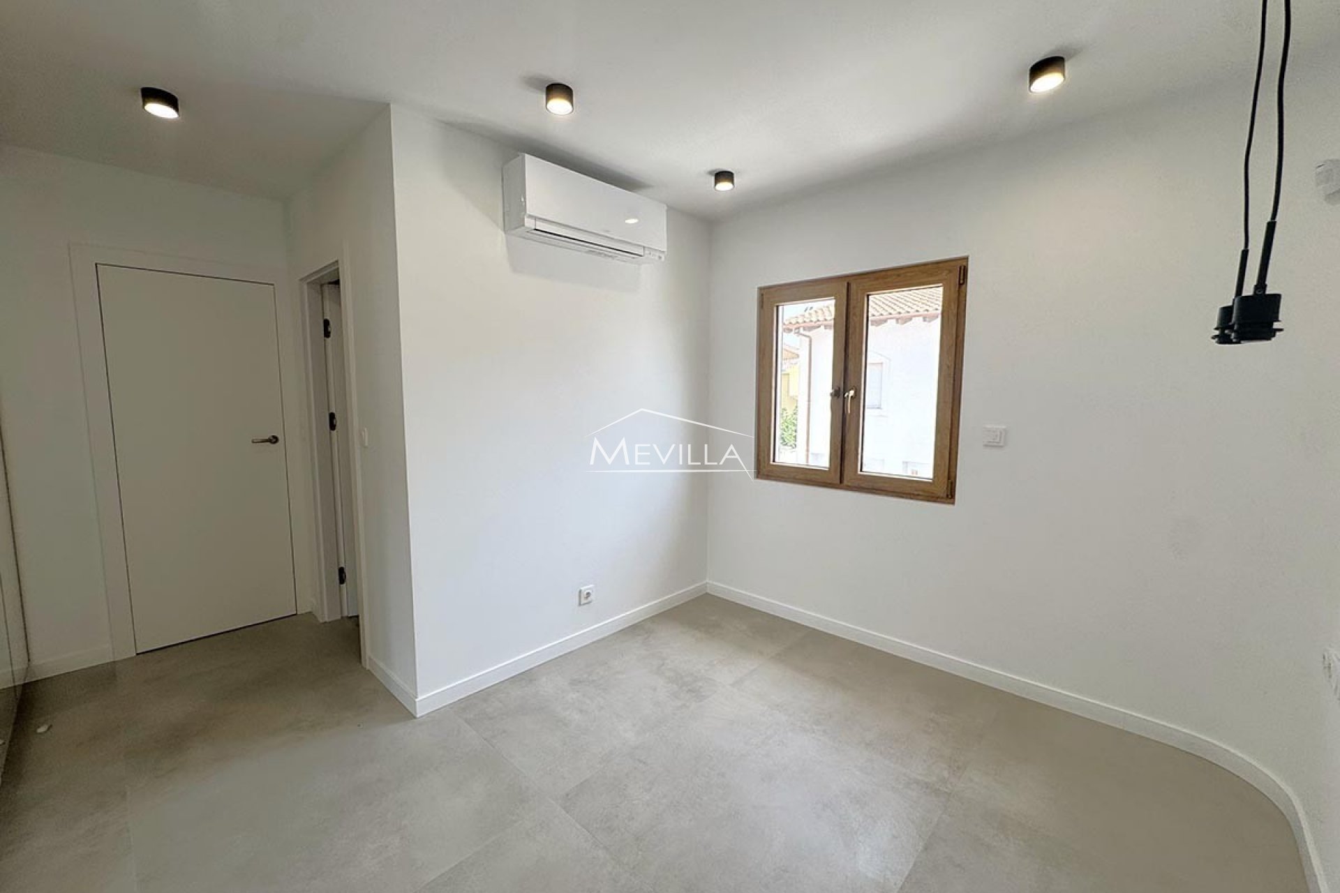 Salg (Resales) - Villa - Orihuela Costa - Cabo Roig