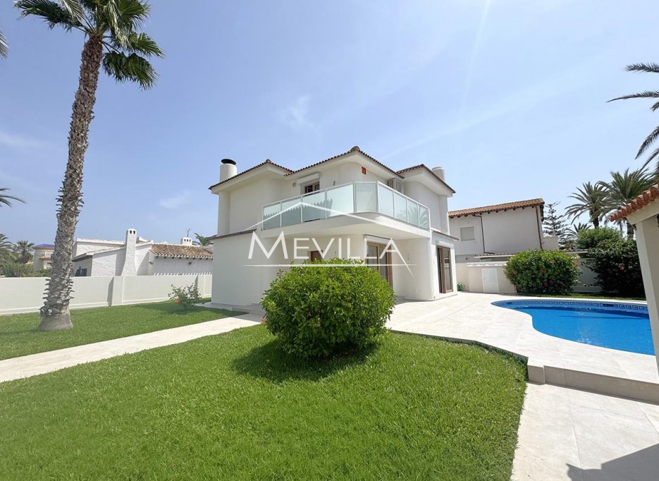Salg (Resales) - Villa - Orihuela Costa - Cabo Roig