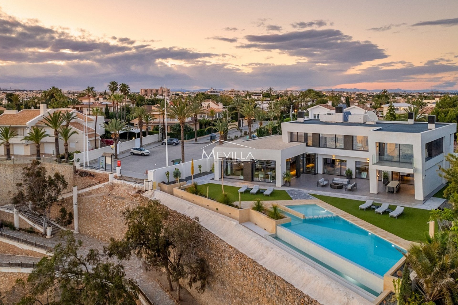 Salg (Resales) - Villa - Orihuela Costa - Cabo Roig