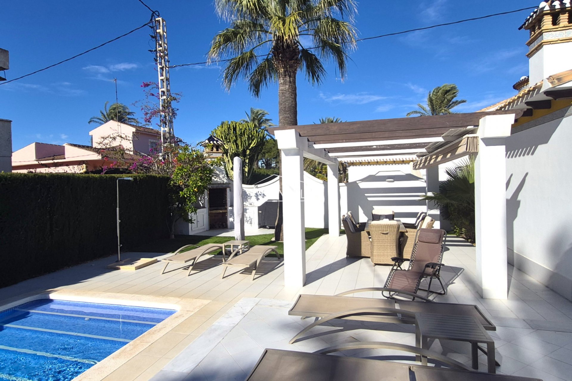 Salg (Resales) - Villa - Orihuela Costa - Cabo Roig
