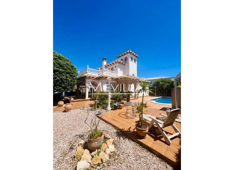 Salg (Resales) - Villa - Orihuela Costa - Cabo Roig