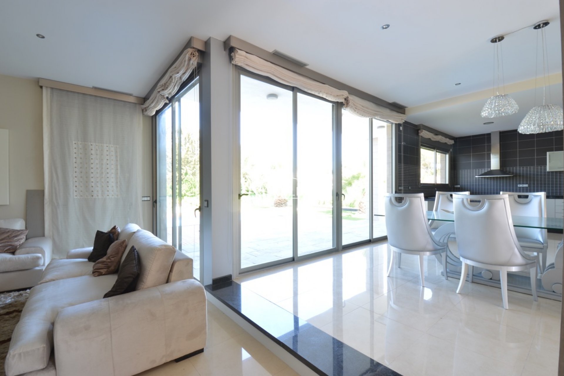 Salg (Resales) - Villa - Orihuela Costa - Cabo Roig