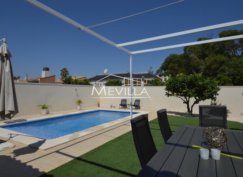 Salg (Resales) - Villa - Orihuela Costa - Cabo Roig