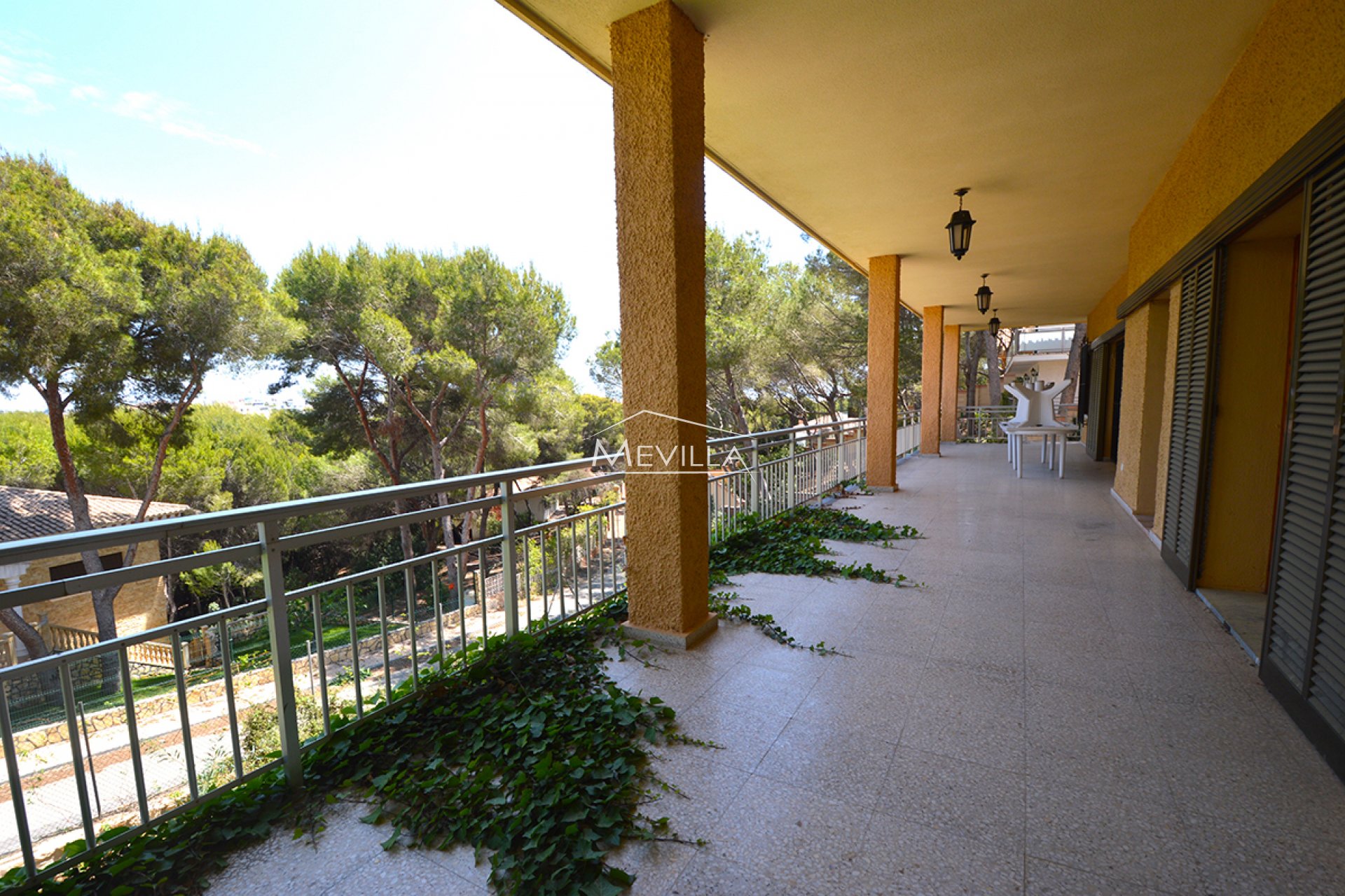 Salg (Resales) - Villa - Orihuela Costa - Campoamor