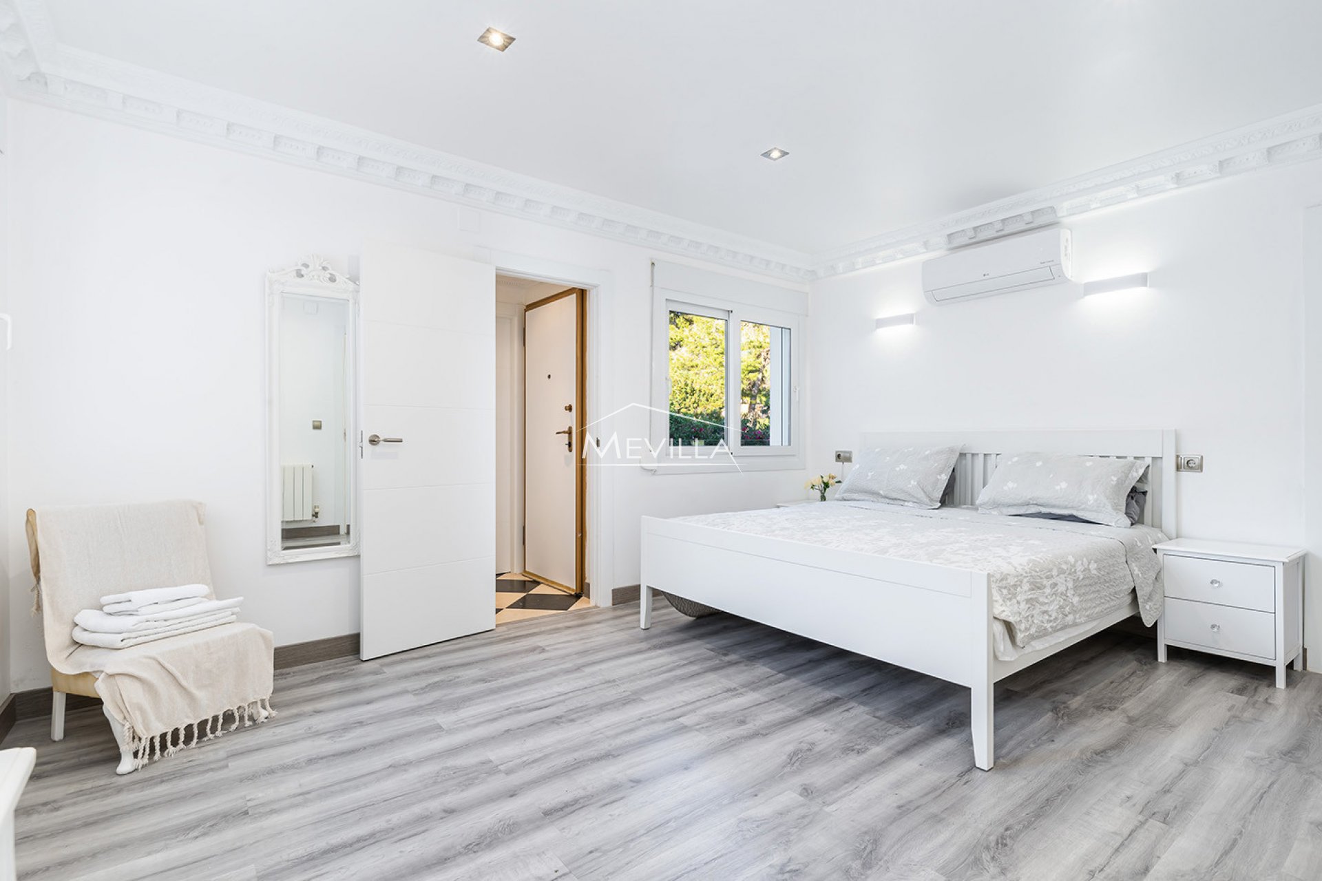 Salg (Resales) - Villa - Orihuela Costa - Campoamor