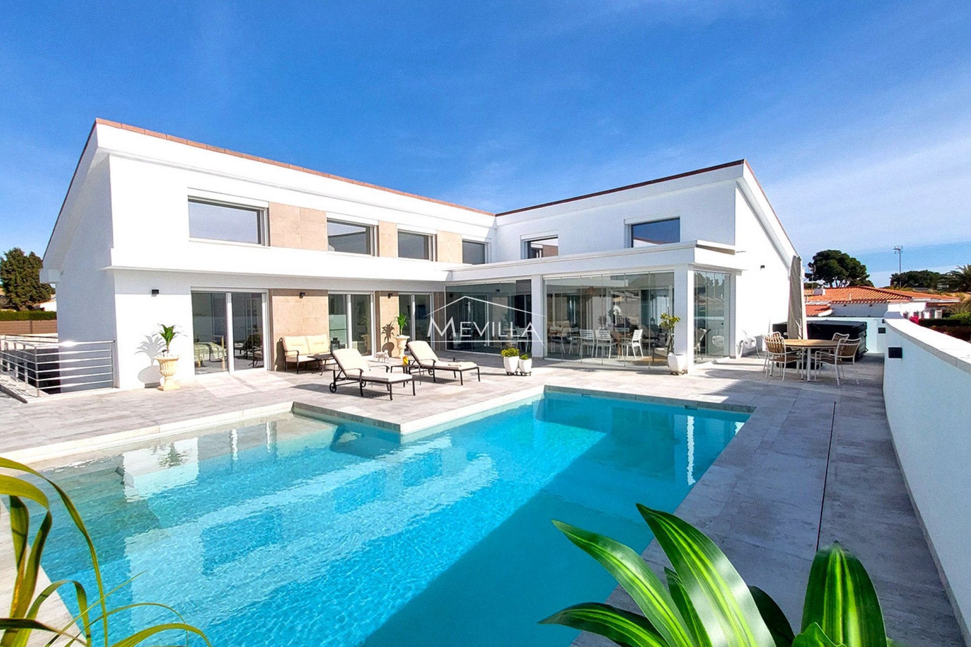 Salg (Resales) - Villa - Orihuela Costa - Campoamor