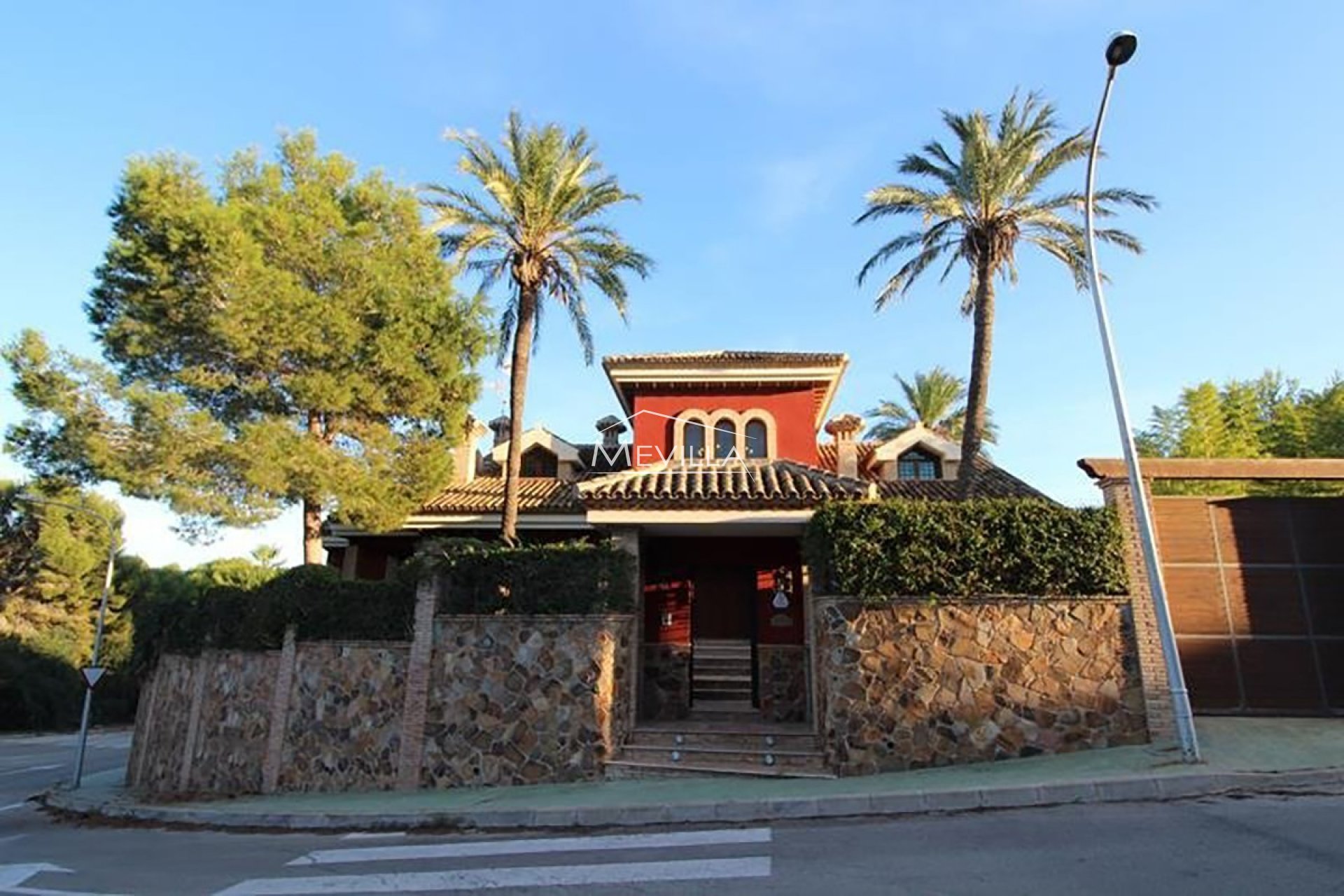 Salg (Resales) - Villa - Orihuela Costa - Campoamor