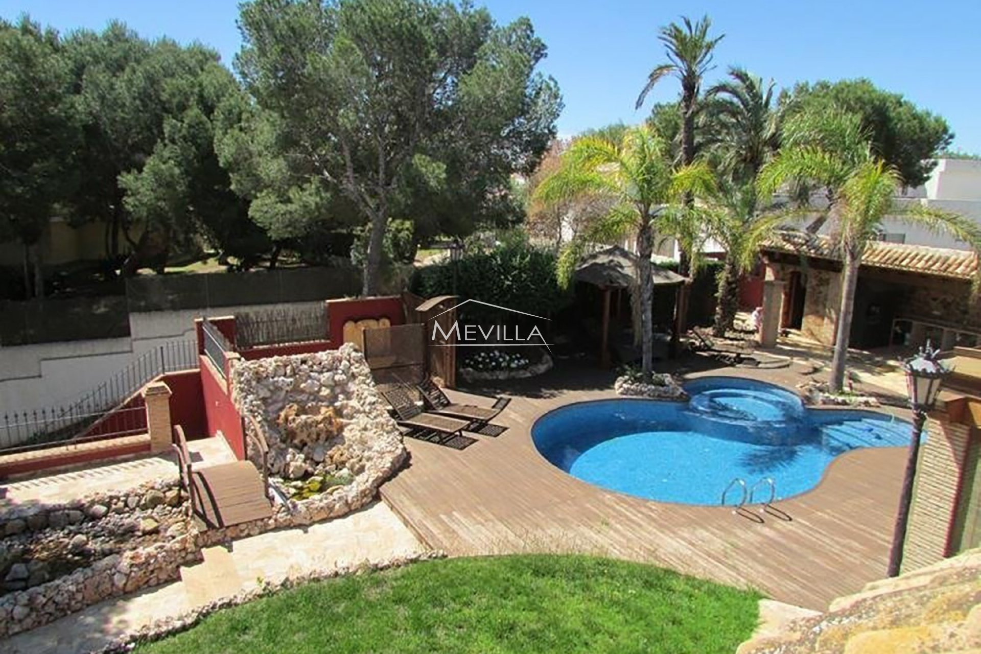 Salg (Resales) - Villa - Orihuela Costa - Campoamor