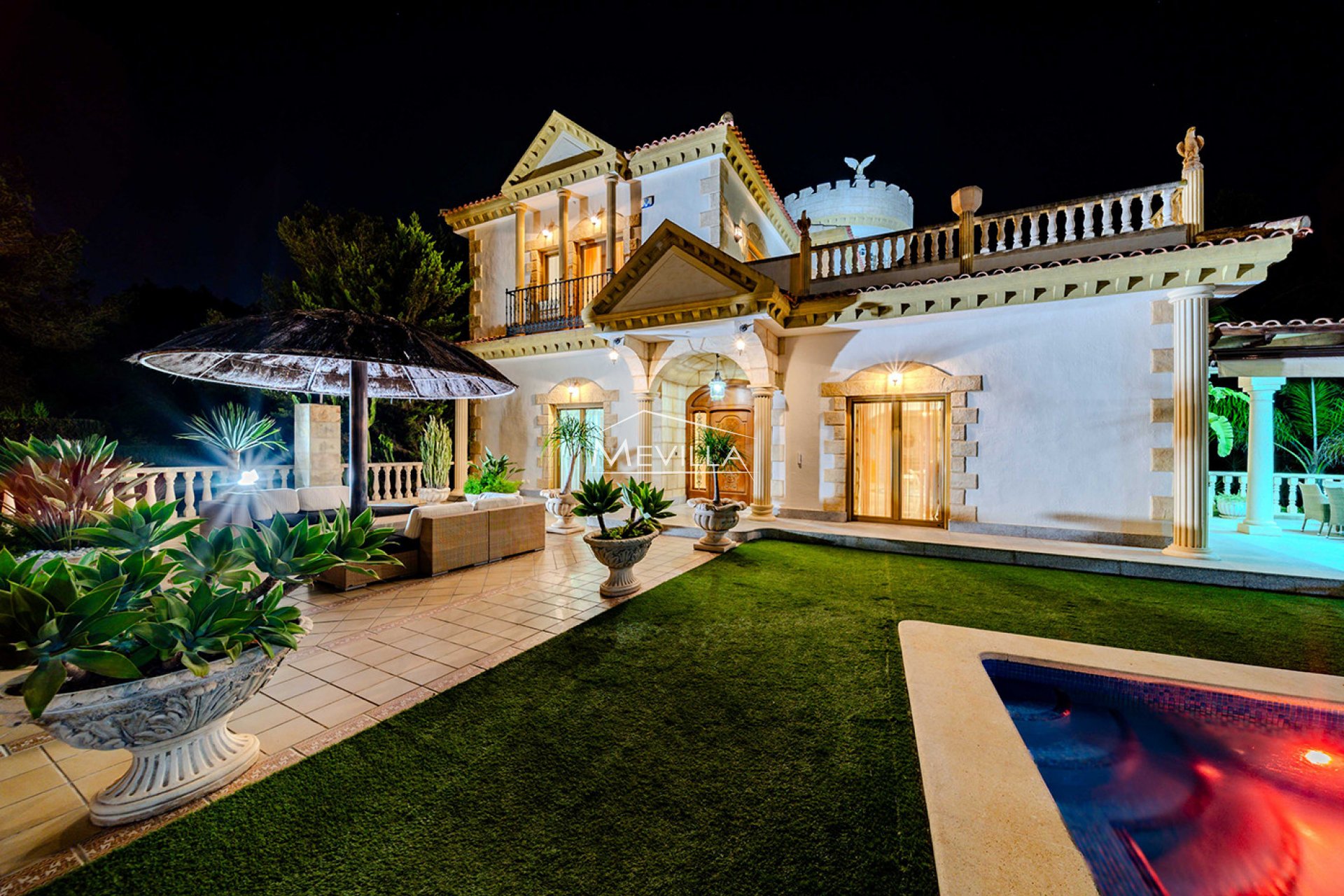 Salg (Resales) - Villa - Orihuela Costa - Campoamor