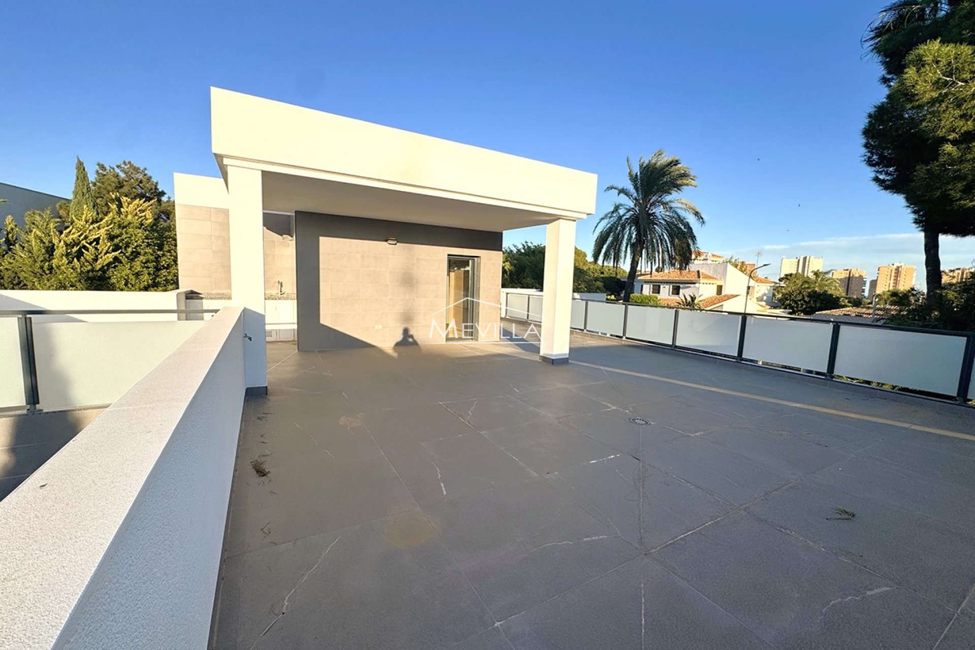 Salg (Resales) - Villa - Orihuela Costa - Campoamor