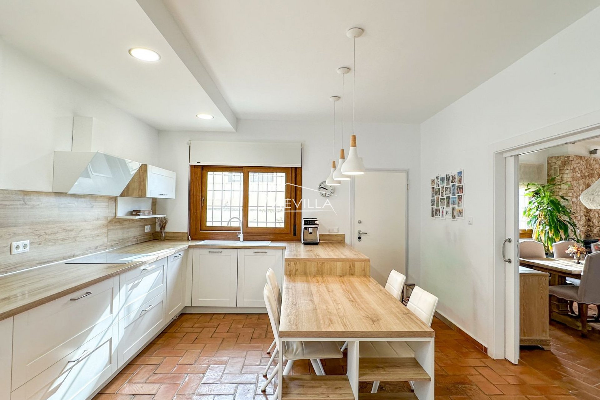 Salg (Resales) - Villa - Orihuela Costa - Campoamor