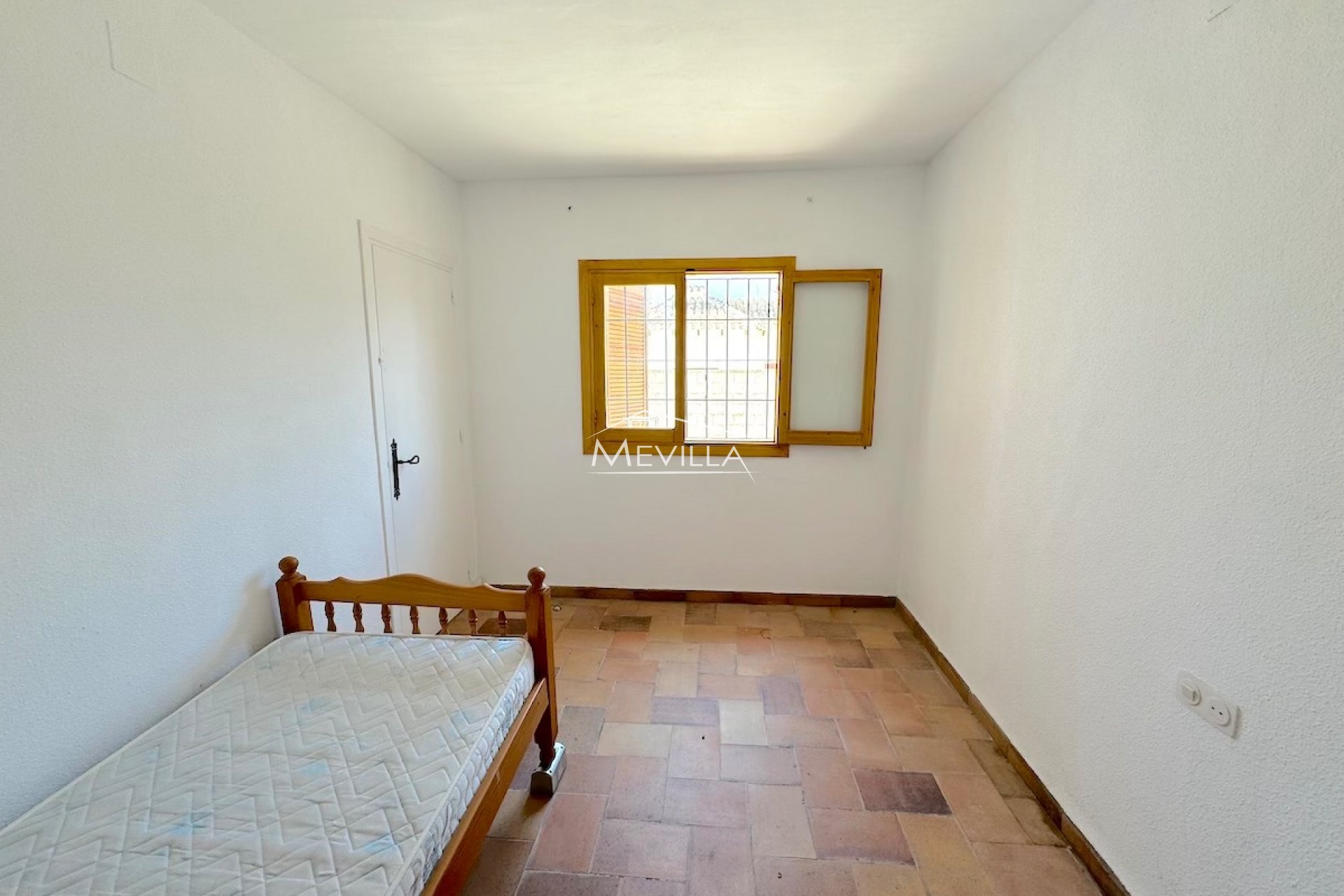 Salg (Resales) - Villa - Orihuela Costa - La Zenia