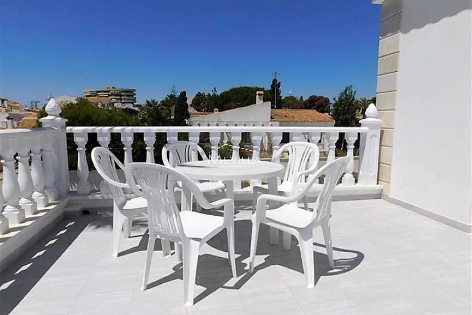 Salg (Resales) - Villa - Orihuela Costa - La Zenia
