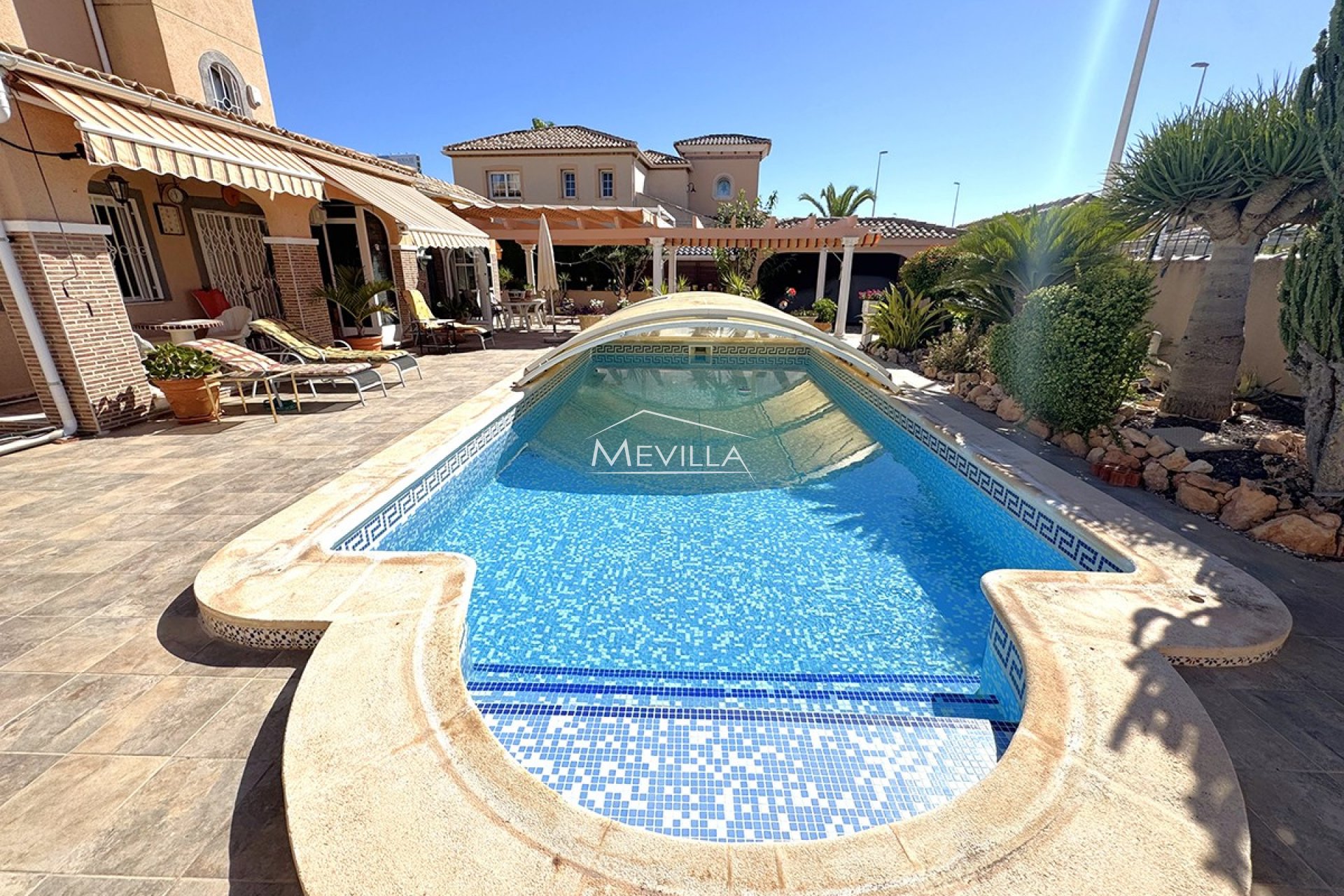 Salg (Resales) - Villa - Orihuela Costa - La Zenia